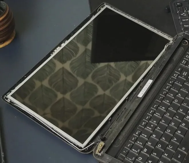 Сколько стоит замена матрицы ноутбука в Украине.